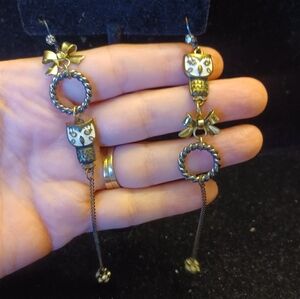 Betsy Johnson Earring